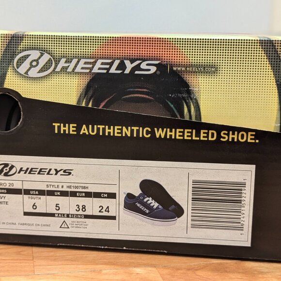 Heelys Wheeled Shoe - Picture 6 of 6